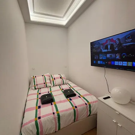 Avec Inferieure Apartament *